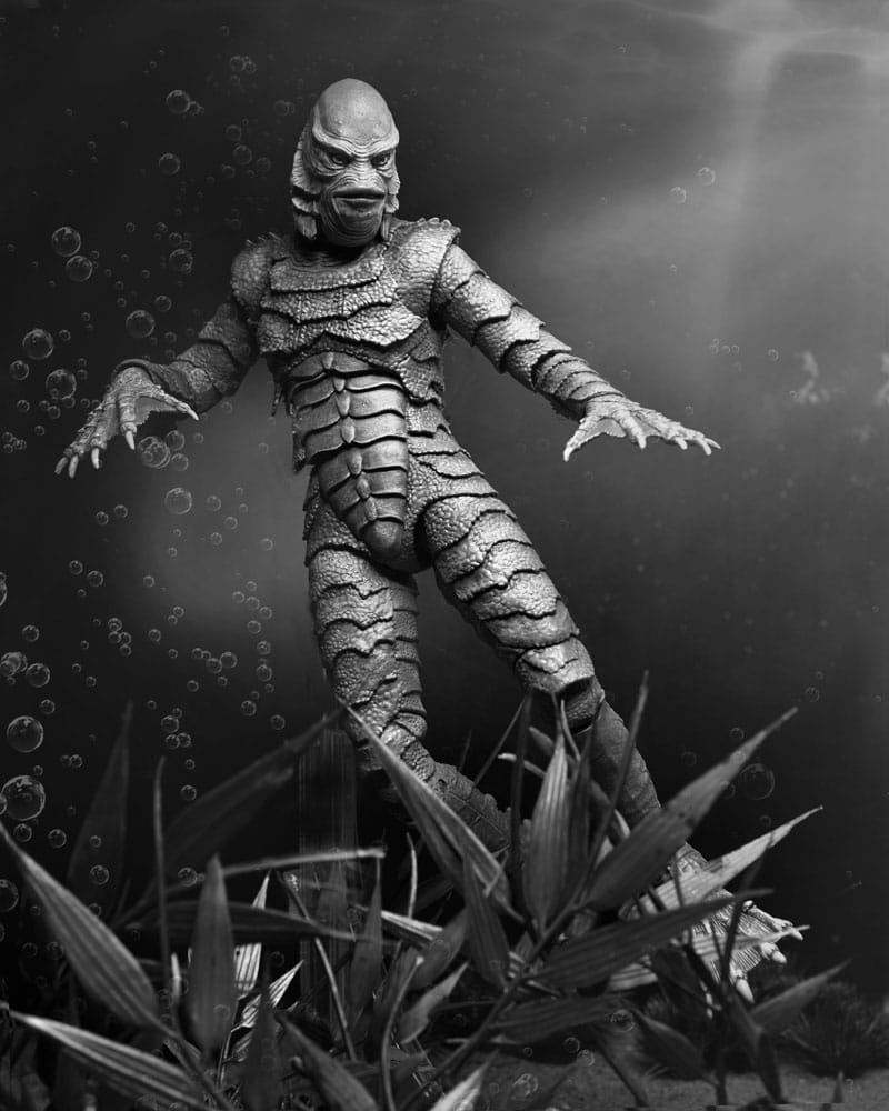 Universal Monsters Action Figure Ultimate Creature from the Black Lagoon (B&W) 18 cm