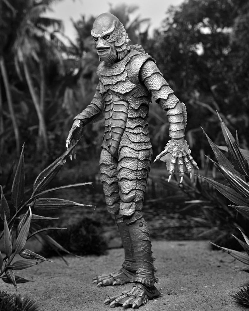 Universal Monsters Action Figure Ultimate Creature from the Black Lagoon (B&W) 18 cm