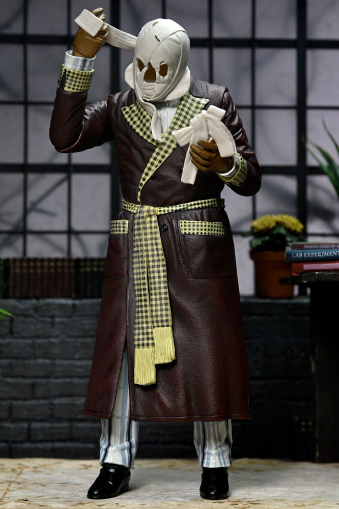 Universal Monsters Ultimate Invisible Man (Kemp House) Action Figure (Color) 18 cm