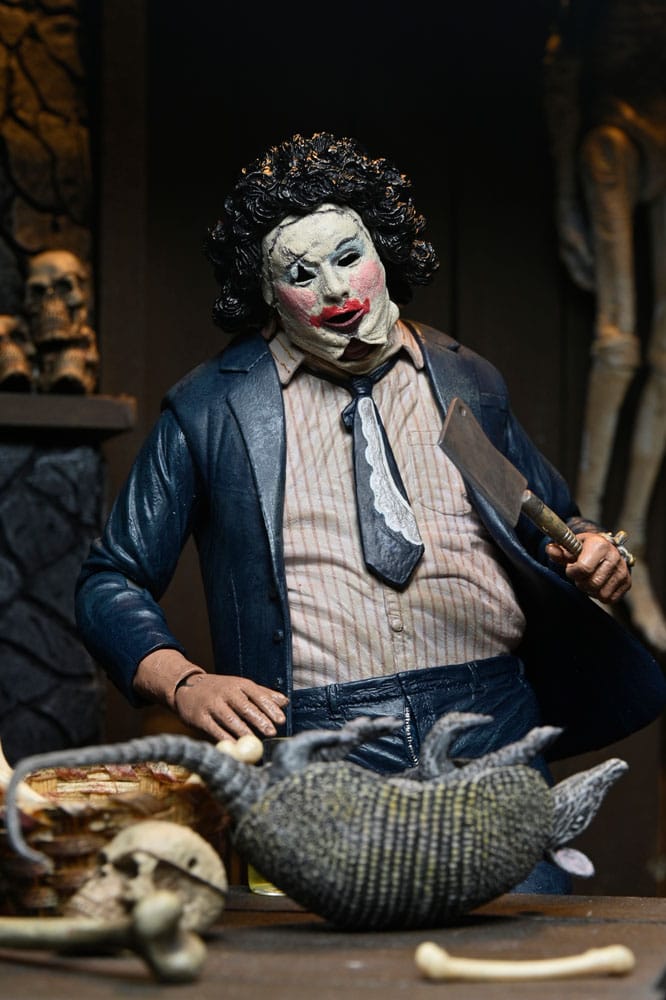 Texas Chainsaw Massacre Action Figure Ultimate Pretty Woman Leatherface 50th Anniversary 18 cm