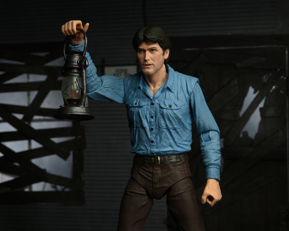 The Evil Dead Action Figure Ultimate Ash 18 cm