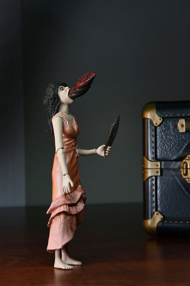 Puppet Master Action Figure 2 Pack Toulon's Puppet Case & Leech Woman 11 cm