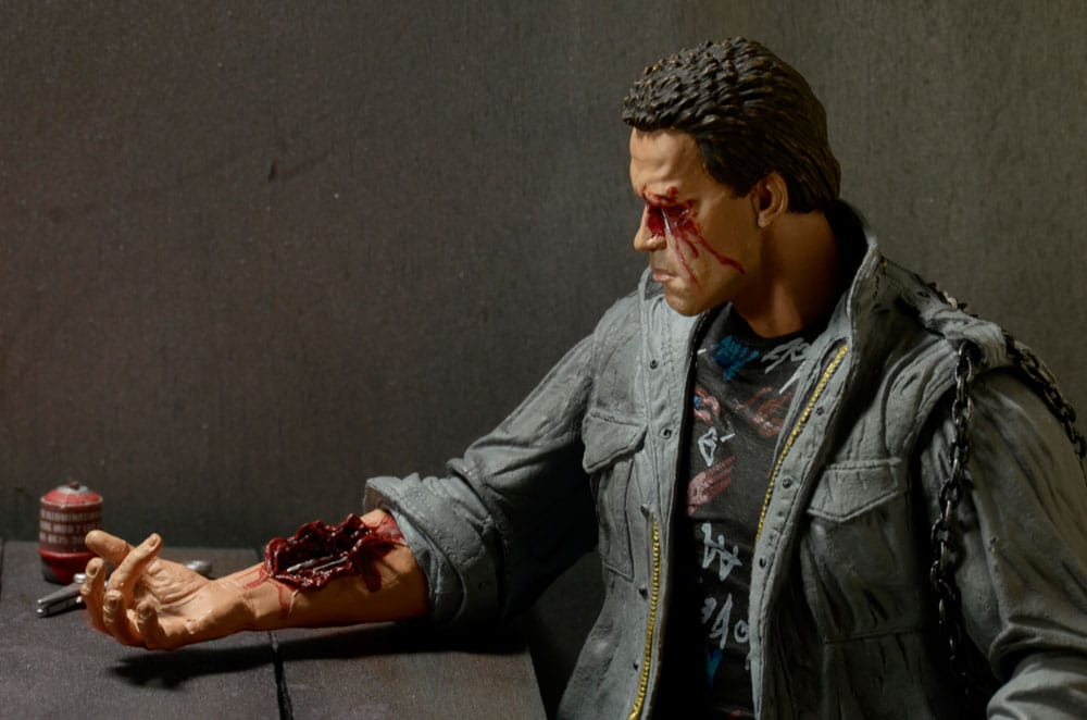Terminator Action Figure Ultimate T-800 (Tech Noir) 18 cm