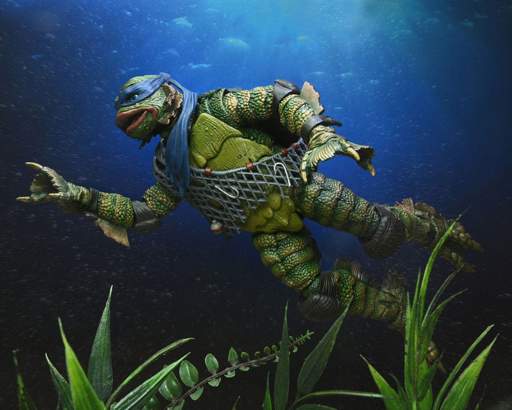 Universal Monsters/Teenage Mutant Ninja Turtles Action Figure Leonardo as the Creature 18 cm