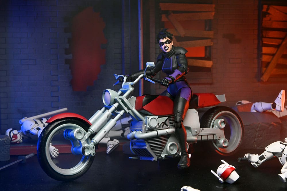 Teenage Mutant Ninja Turtles (The Last Ronin The Lost Years) Action Figure Casey Marie with Last Ronin Motorcycle 18 cm