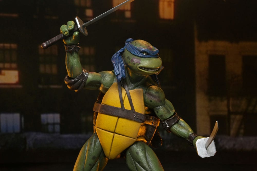 Teenage Mutant Ninja Turtles (1990 Movie) Action Figure Roof Top Battle Shredder vs Leo 18 cm