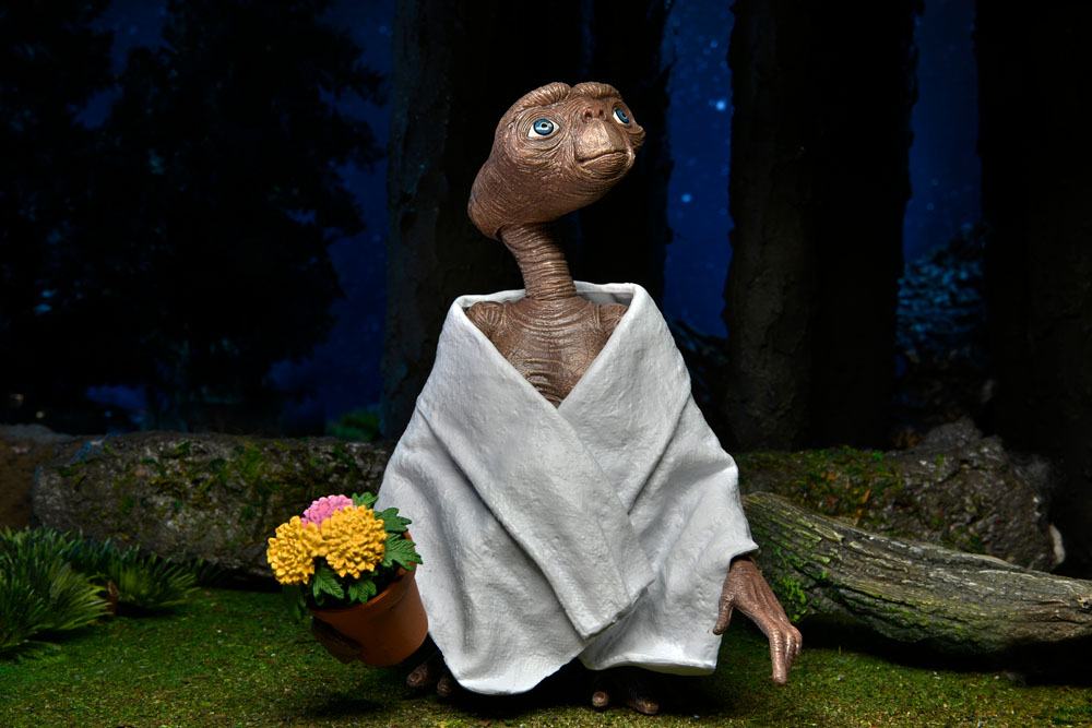 E.T. the Extra-Terrestrial Action Figure Ultimate E.T. 11 cm