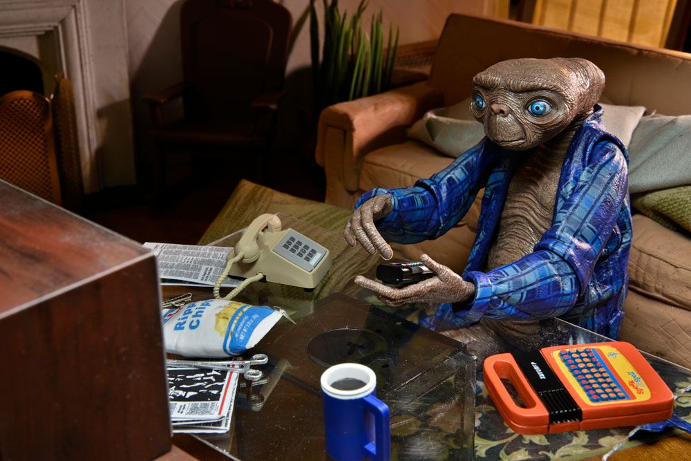 E.T. the Extra-Terrestrial Action Figure Ultimate Telepathic E.T. 11 cm