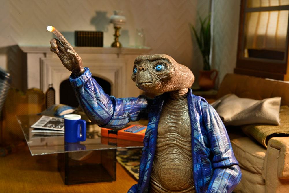 E.T. the Extra-Terrestrial Action Figure Ultimate Telepathic E.T. 11 cm