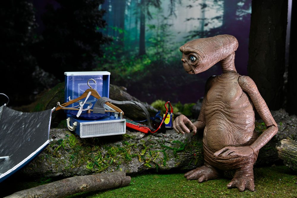 ET the Extra-Terrestrial Action Figure Ultimate Deluxe ET 11 cm