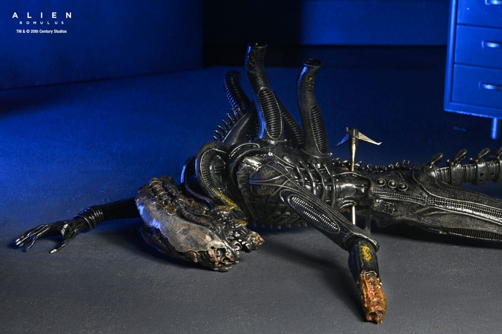 Alien: Romulus Action Figure Deluxe Suspended Lab Xenomorph XX121 18 cm