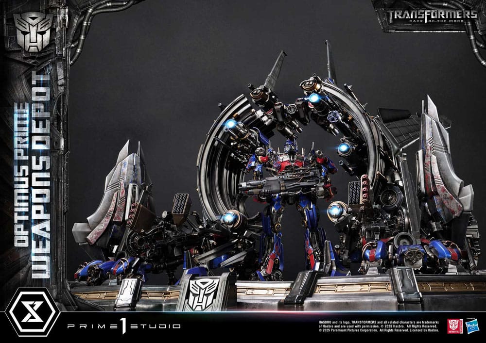 Transformers: Dark of the Moon (Movie) Museum Masterline Statue Optimus Prime Weapons Depot 127 cm