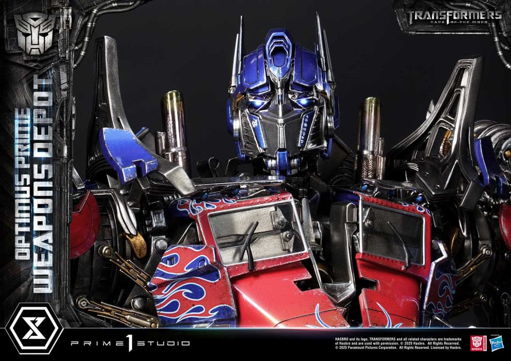 Transformers: Dark of the Moon (Movie) Museum Masterline Statue Optimus Prime Weapons Depot 127 cm