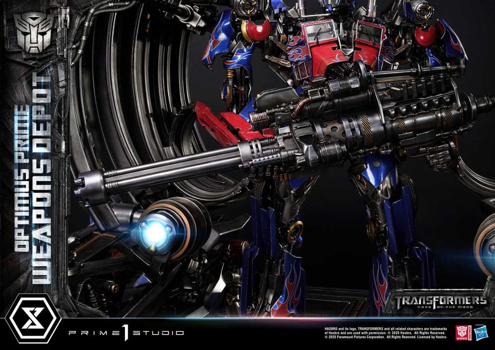 Transformers: Dark of the Moon (Movie) Museum Masterline Statue Optimus Prime Weapons Depot 127 cm