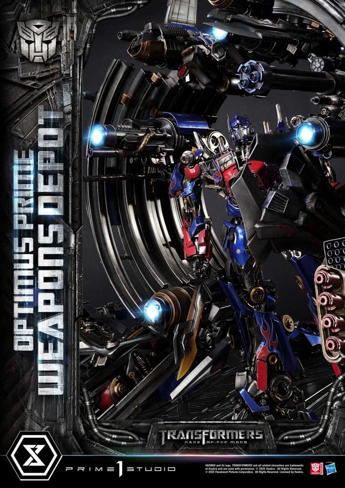 Transformers: Dark of the Moon (Movie) Museum Masterline Statue Optimus Prime Weapons Depot 127 cm