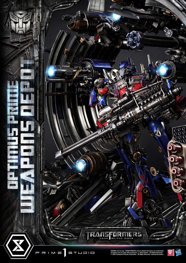 Transformers: Dark of the Moon (Movie) Museum Masterline Statue Optimus Prime Weapons Depot 127 cm