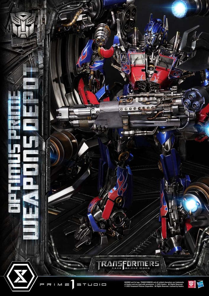 Transformers: Dark of the Moon (Movie) Museum Masterline Statue Optimus Prime Weapons Depot 127 cm