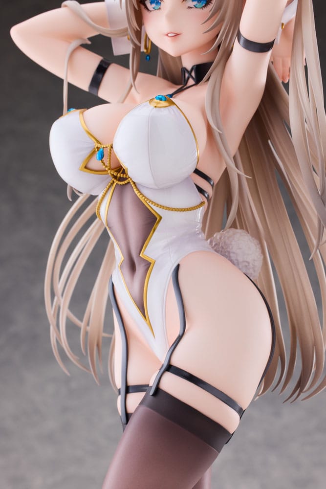 Original Character PVC Statue 1/4 White Bunny Onee-san Illustrated by sakiyamama 43 cm