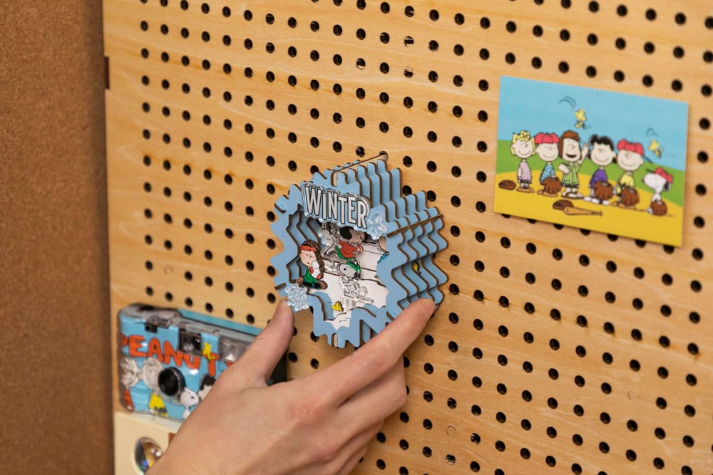 Peanuts Puremind Model Kit Wooden Theater Winter Wonderland