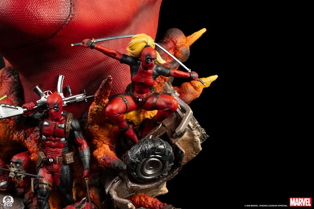 Marvel Fine Art Bust Deadpool 42 cm