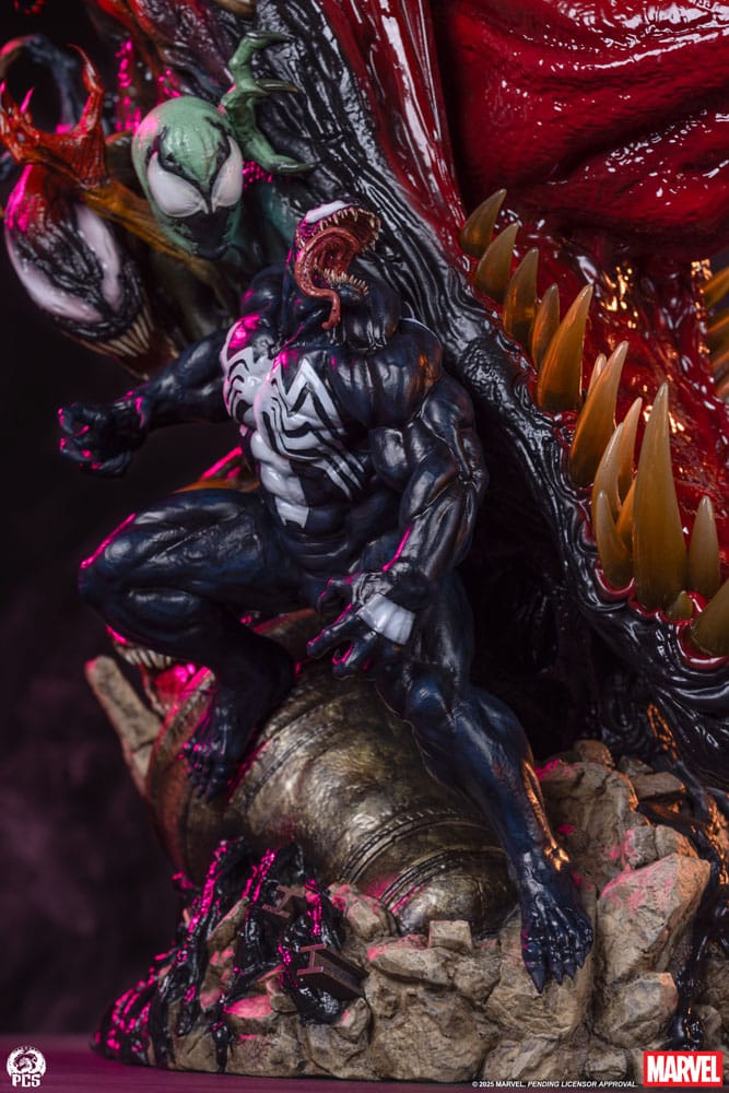 Marvel Life-Size Bust Venom 56 cm