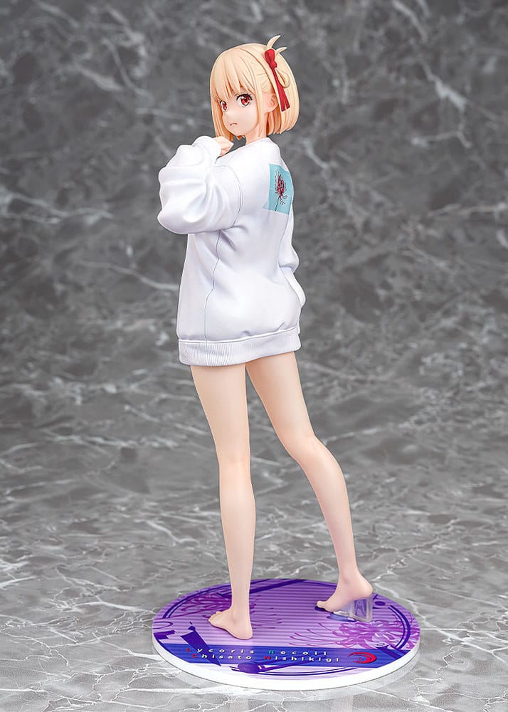 Lycoris Recoil PVC Statue 1/7 Chisato Nishikigi: Oversized Moletom Ver. 25 cm