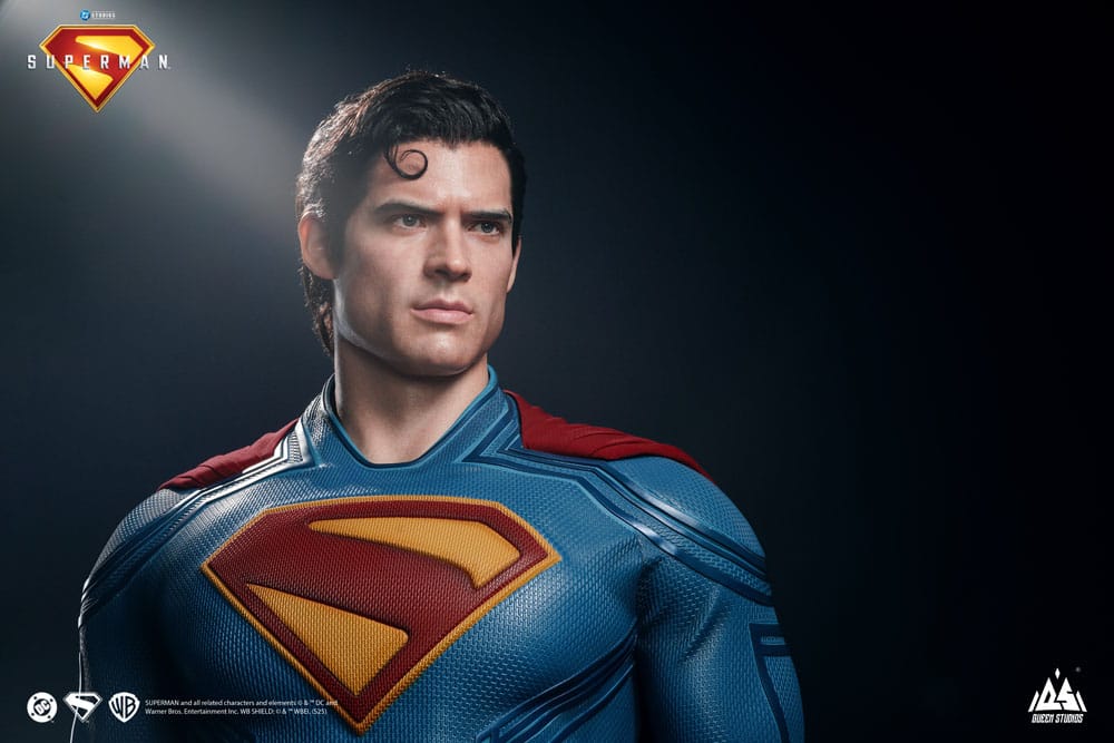 Superman 2025 Life-Size Statue Superman 208 cm