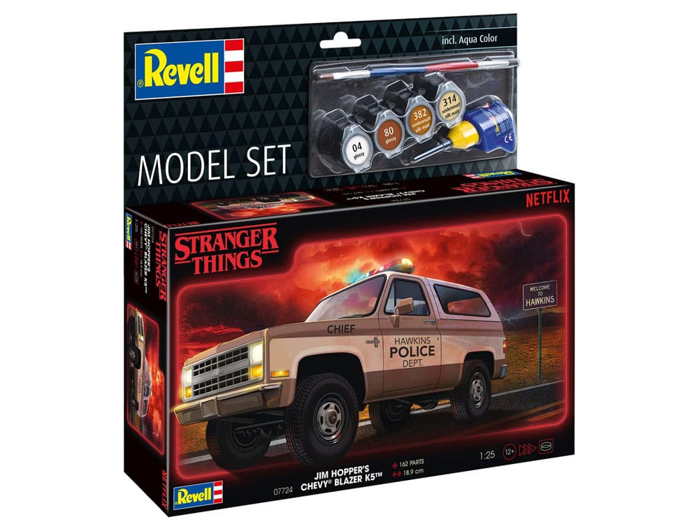 Stranger Things Model Kit Set 1/25 1985 Chevrolet K5 Blazer (Aqua Color) 19 cm