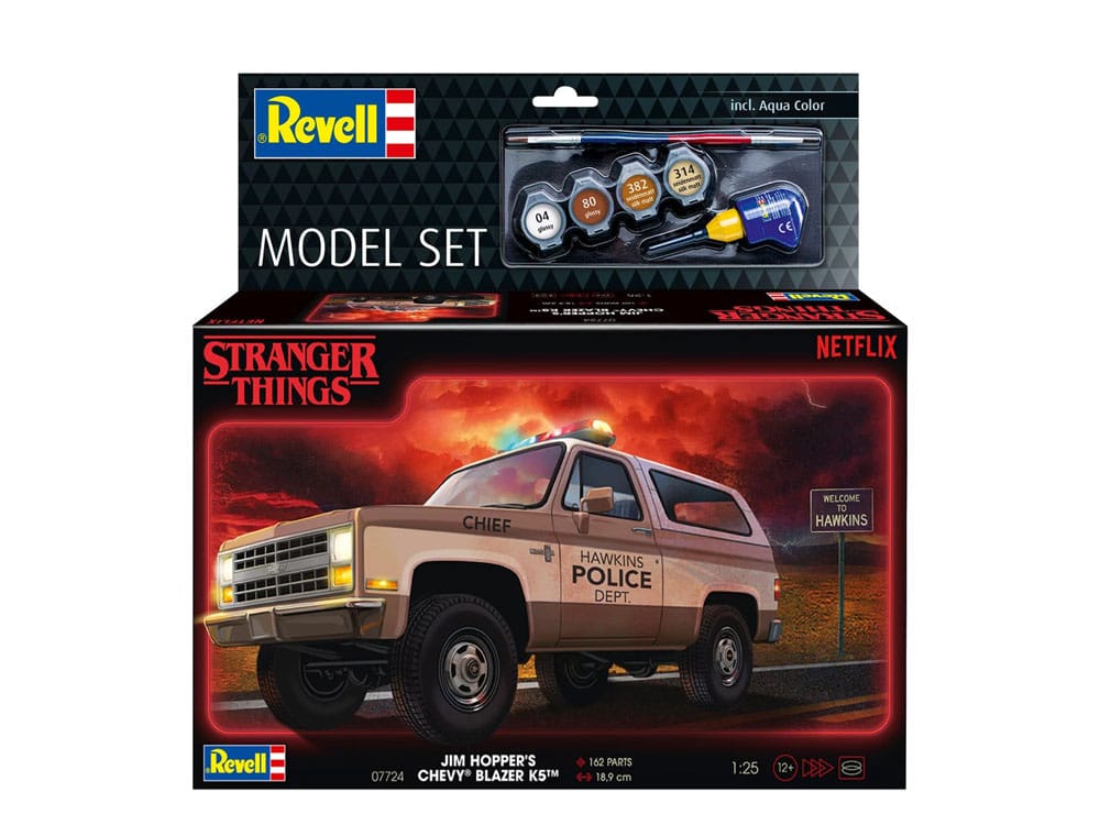 Stranger Things Model Kit Set 1/25 1985 Chevrolet K5 Blazer (Aqua Color) 19 cm