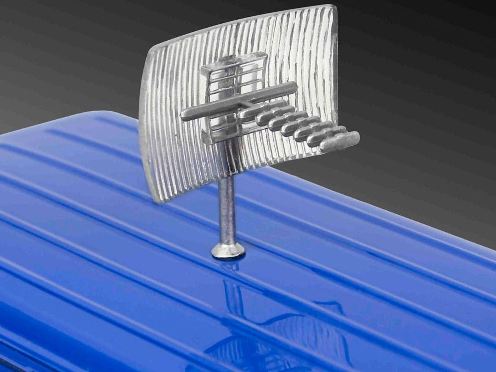 Stranger Things Model Kit 1/25 Squawk Van (Aqua Color) 21 cm