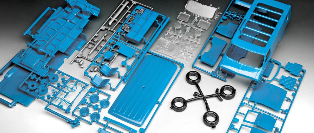 Stranger Things Model Kit 1/25 Squawk Van (Aqua Color) 21 cm