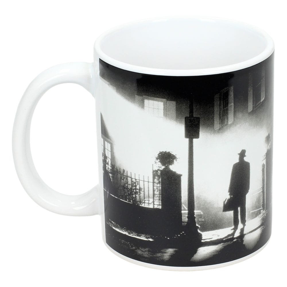 he Exorcist Gift Set Mug & Keyring Poster Print Black & White