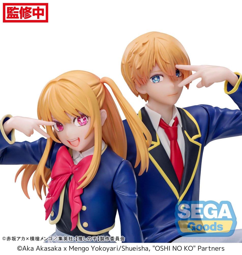 Statua in PVC Oshi No Ko PM appollaiata, uniforme acquamarina, 14 cm