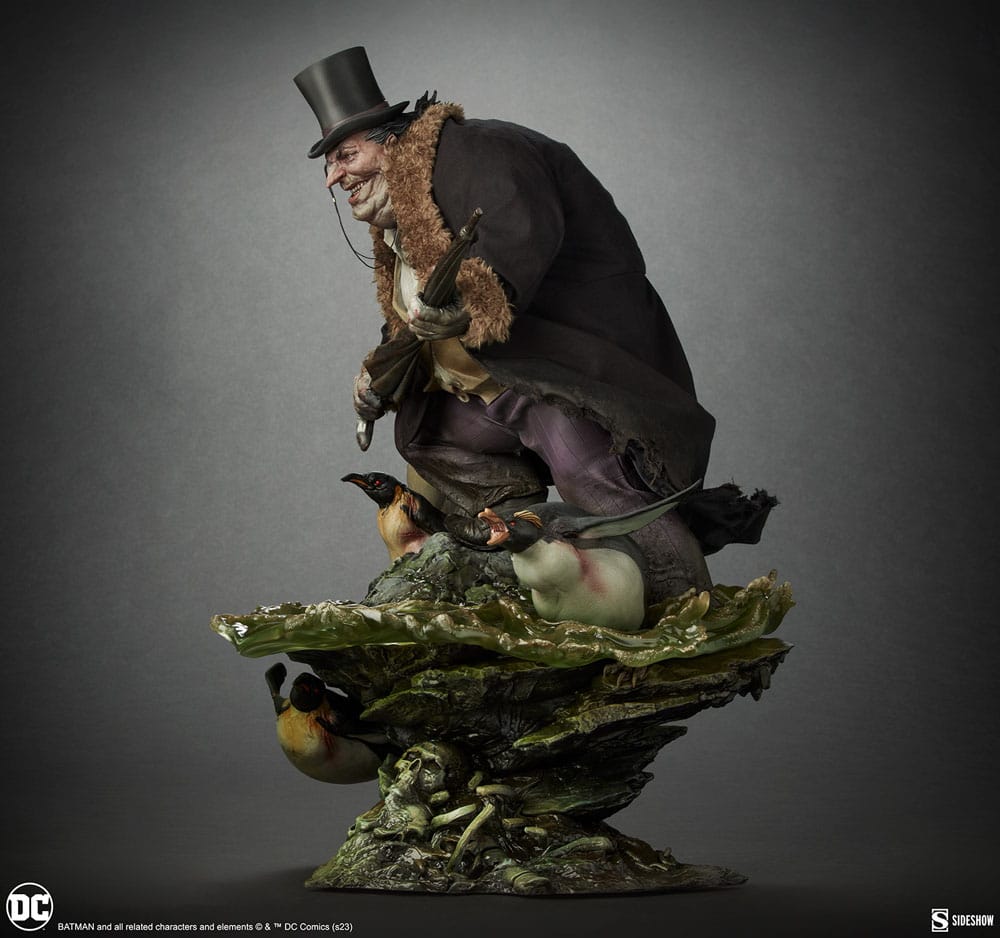 DC Comics Premium Format Statue The Penguin 51 cm
