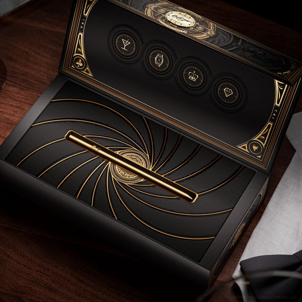 James Bond Playing Cards Box Set James Bond Gold Edition