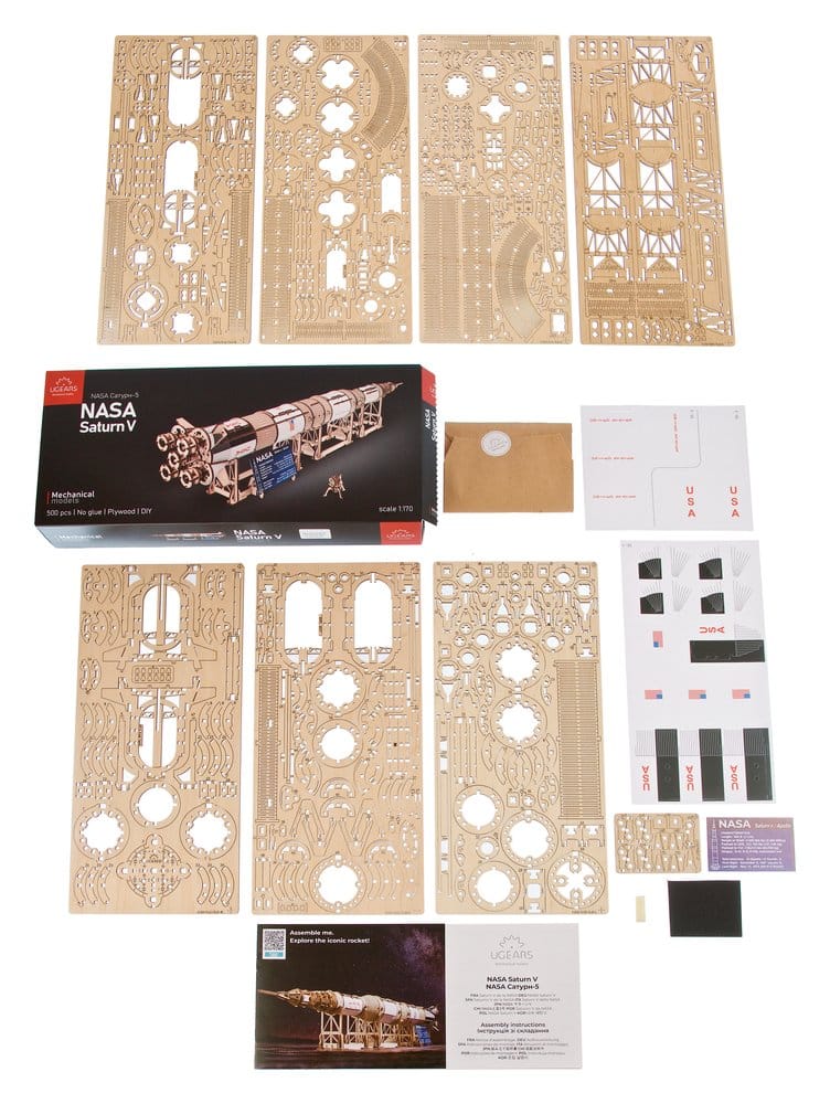 NASA Wooden Model Kit Saturn V