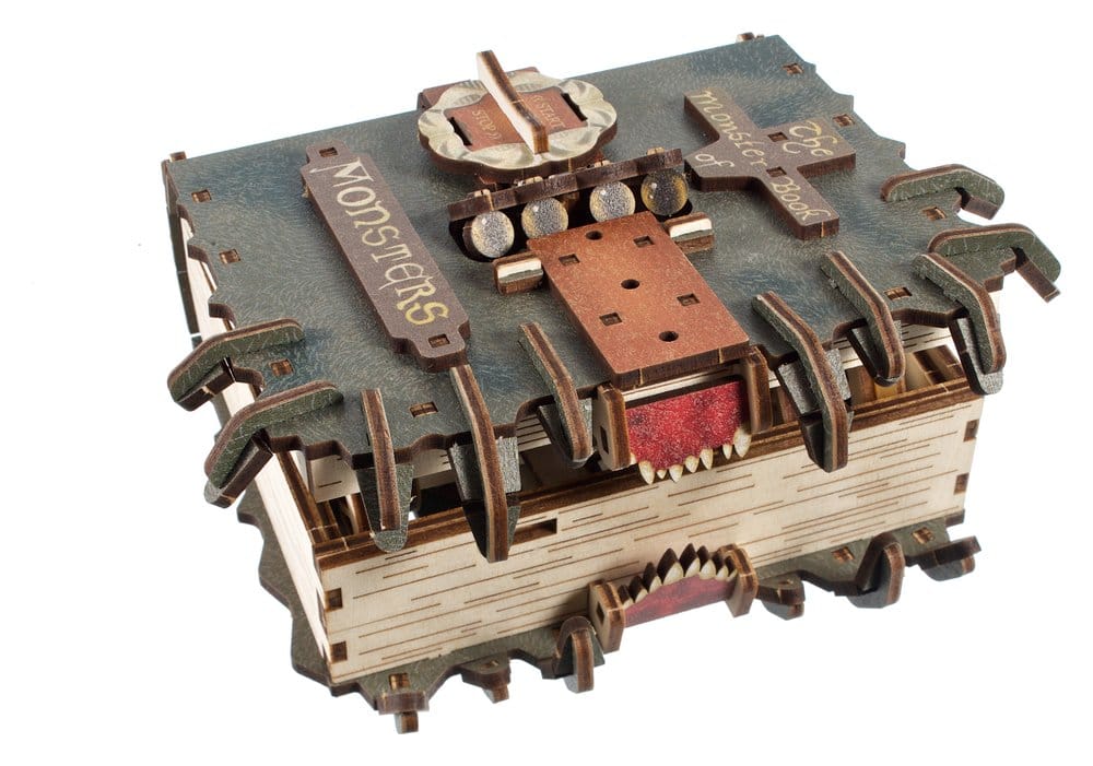 Harry Potter Wooden Model Kit The Monster Book of Monsters