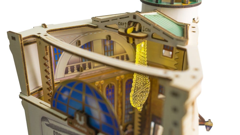 Harry Potter Wooden Model Kit Gringotts Bank Marble Run