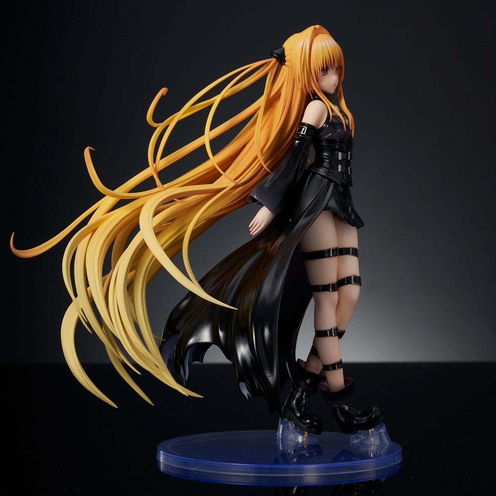 To Love-Ru Darkness PVC Statue 1/6 Golden Darkness Black Trance Version 20 cm