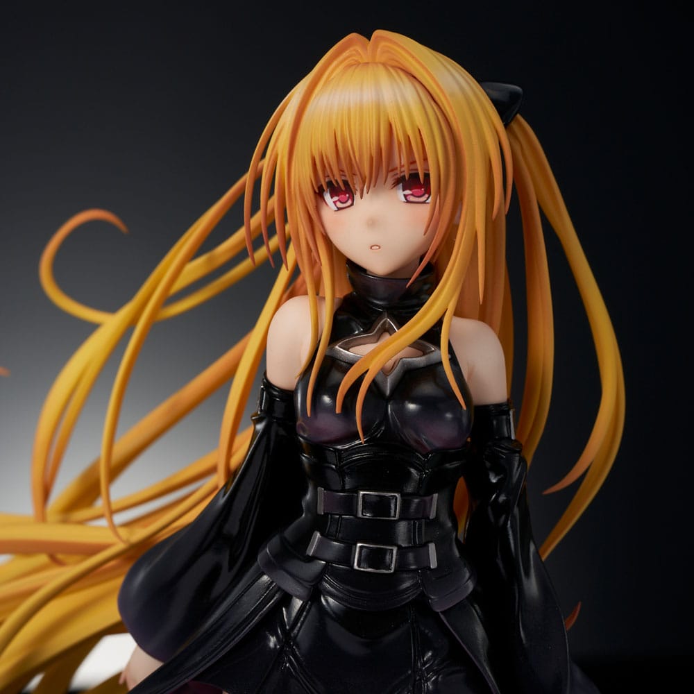 To Love-Ru Darkness PVC Statue 1/6 Golden Darkness Black Trance Version 20 cm