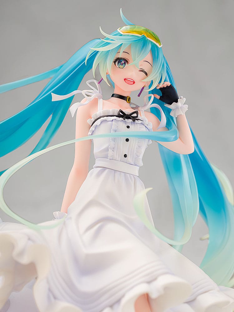 Hatsune Miku GT Original Project PVC Statue 1/7 Vacation Style Ver. 24 cm